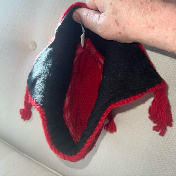 Turtle Fur Kids Tibetan 100% Wool Hat - Picture 4 of 7